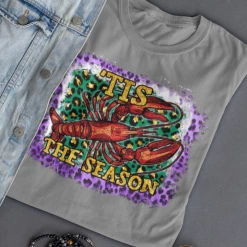 Hustle & Heart NC Tis The Season Crawfish Mardi Gras Graphic Tee
