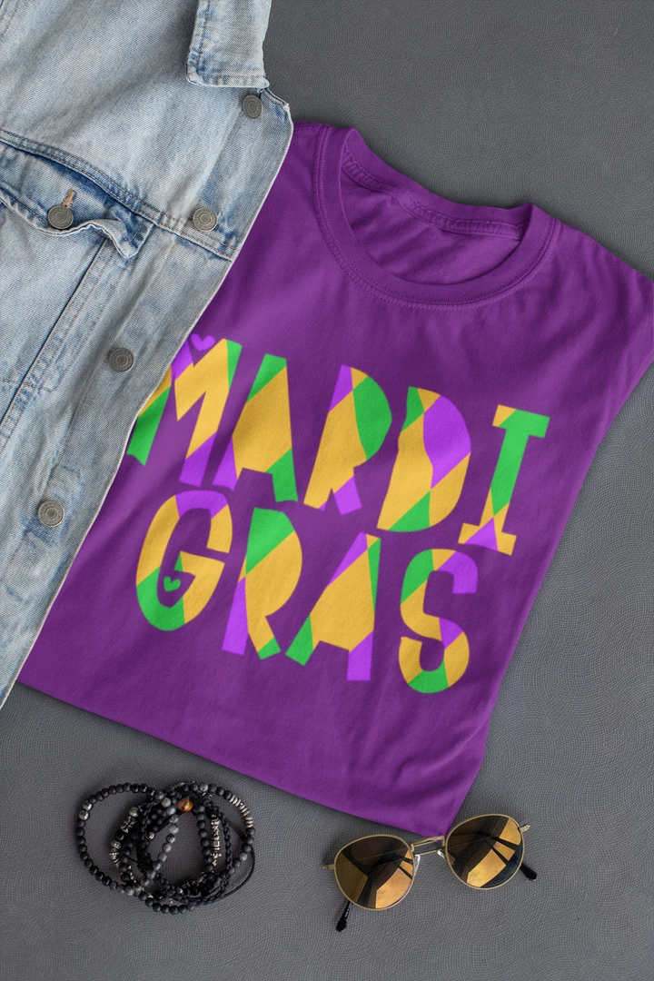 Hustle & Heart NC Mardi Gras Diamonds Graphic Tee