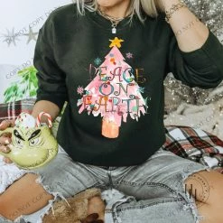 Hustle & Heart NC Peace On Earth Graphic Tee